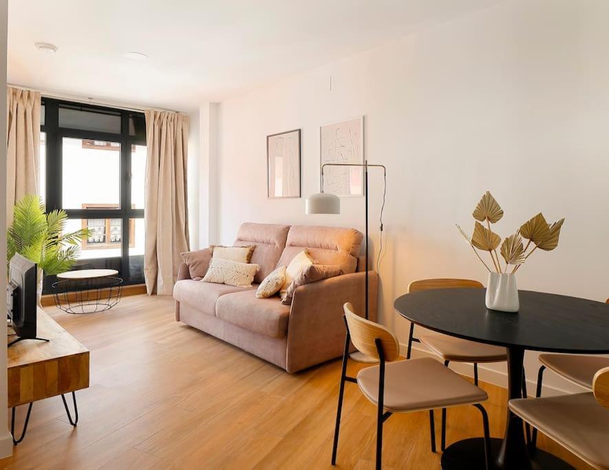 Apartamentos Aptio Oviedo Zewnętrze zdjęcie