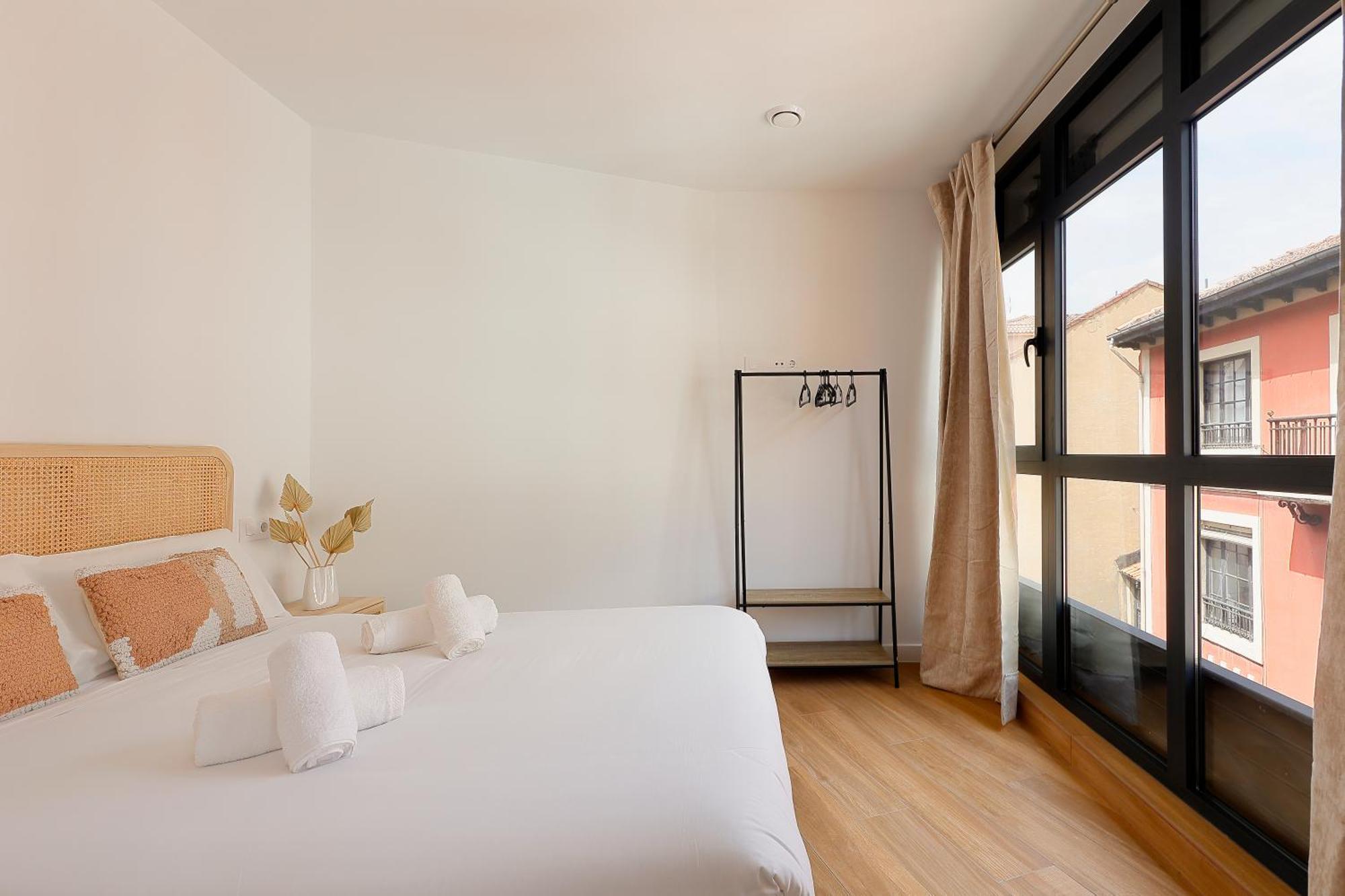 Apartamentos Aptio Oviedo Zewnętrze zdjęcie