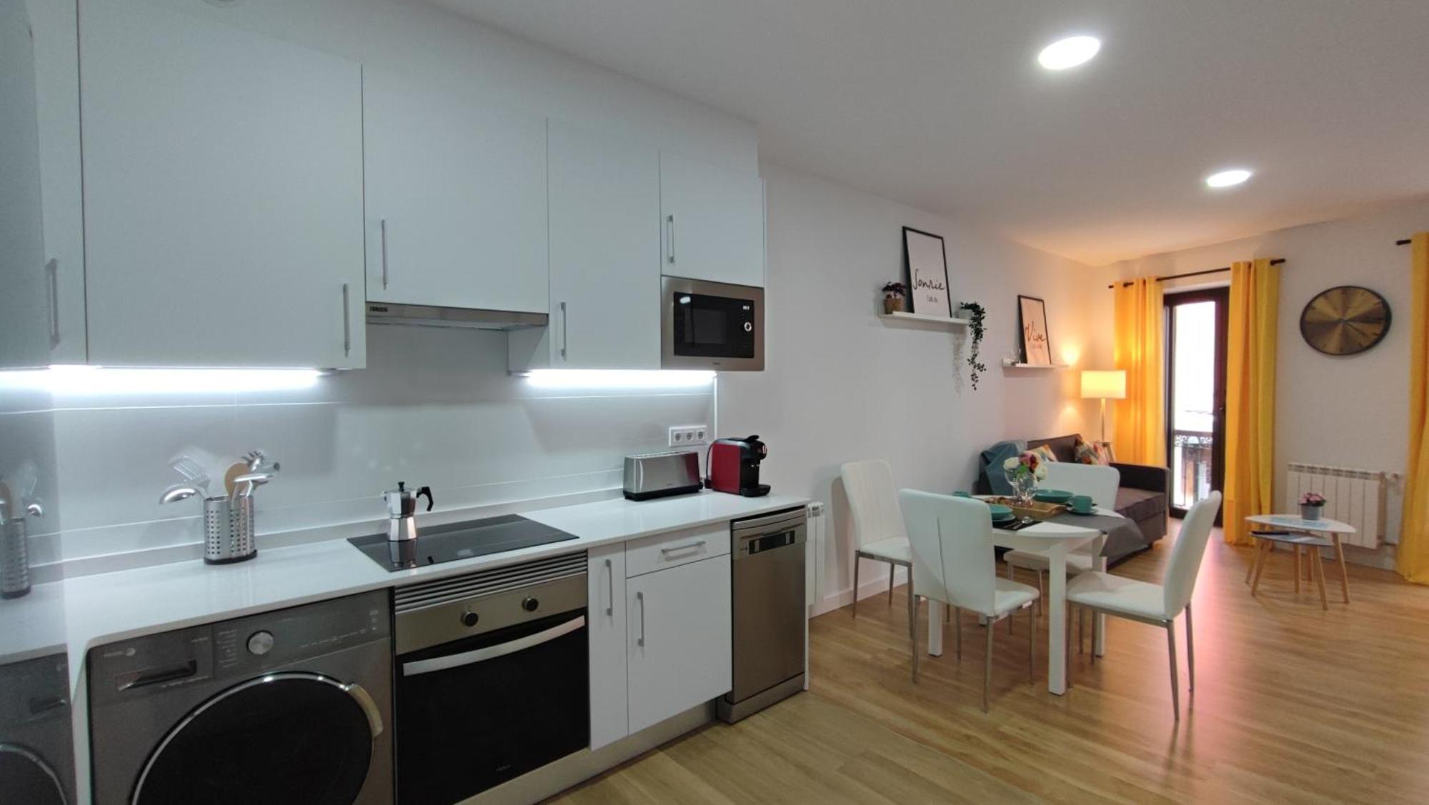 Apartamentos Aptio Oviedo Zewnętrze zdjęcie
