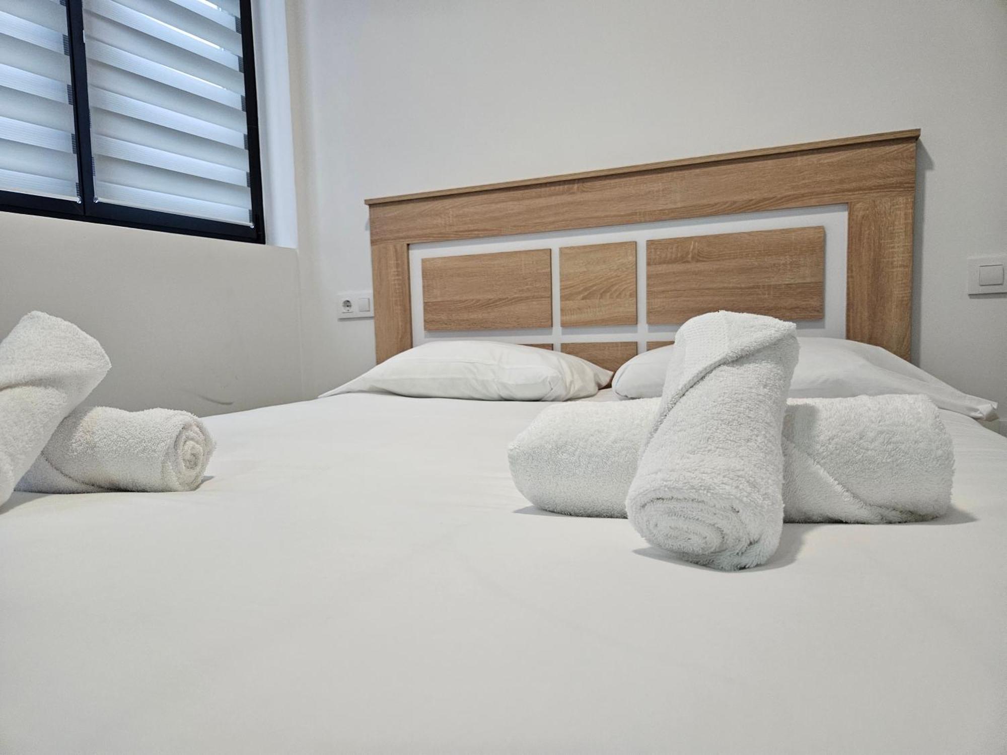 Apartamentos Aptio Oviedo Zewnętrze zdjęcie