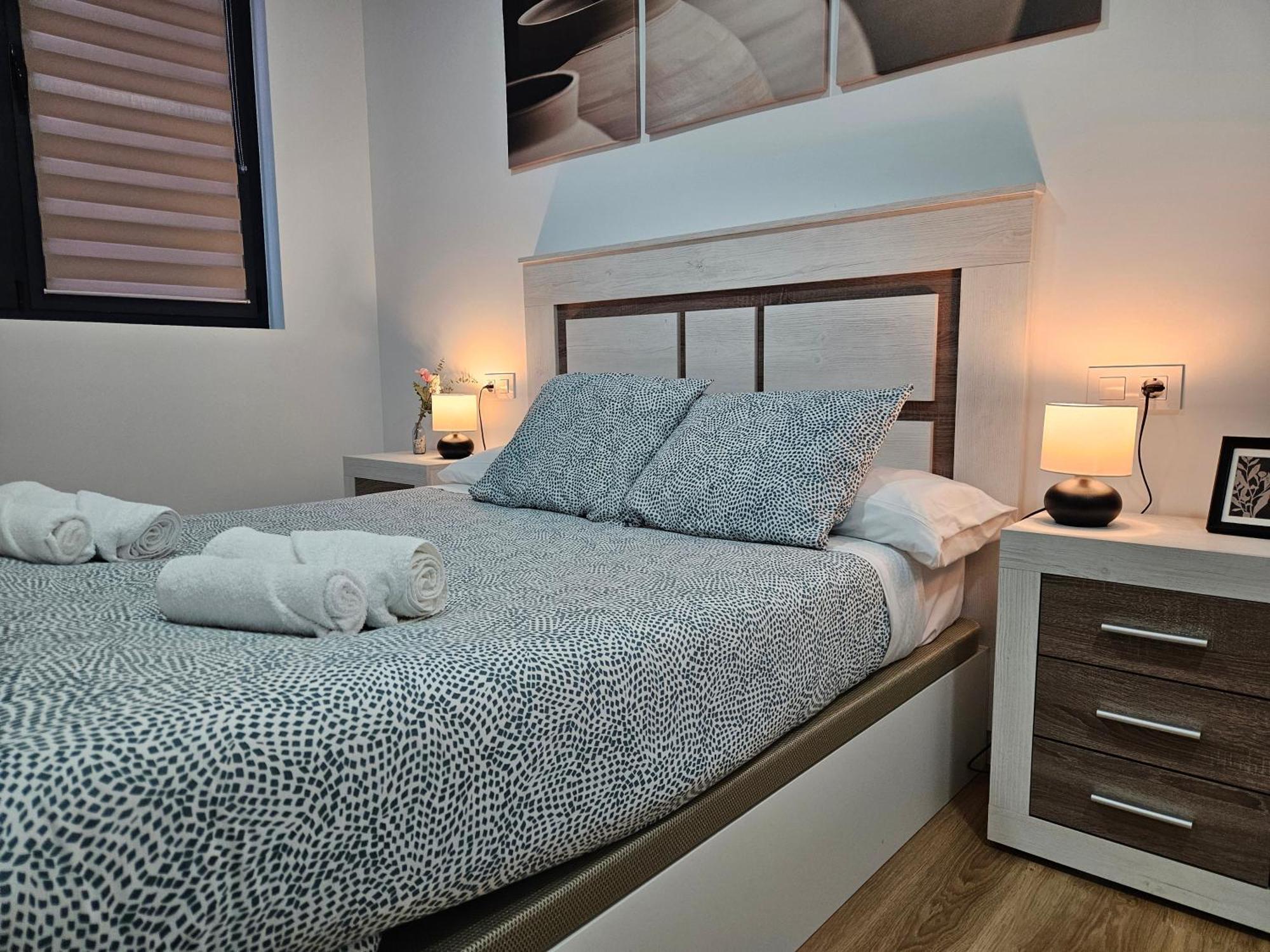 Apartamentos Aptio Oviedo Zewnętrze zdjęcie